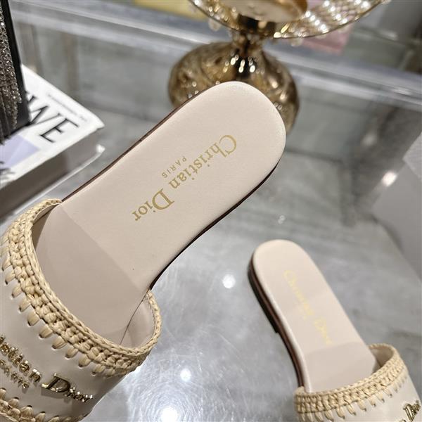 20251128184321825 250